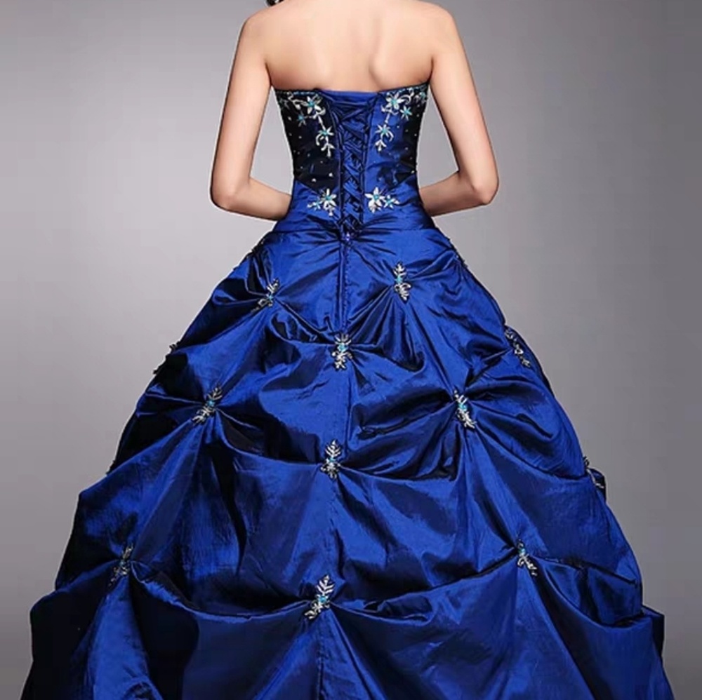 Prom Dress - Picture 2 of 2